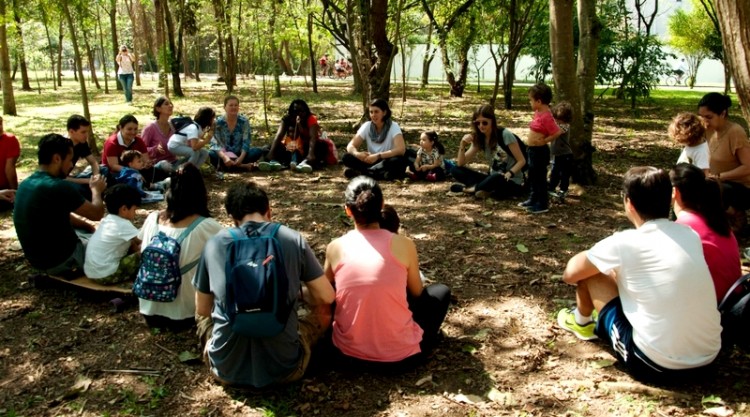 Por que as crianças devem brincar na natureza? A resposta está em nós, adultos